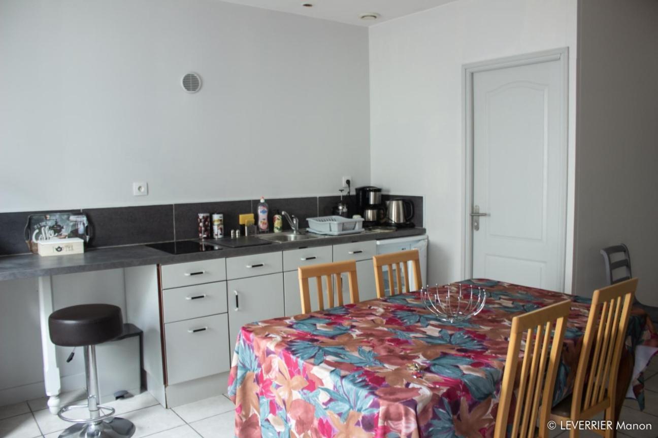 Ferienwohnung Logis Des Chouans Les Landes-Genusson Exterior foto
